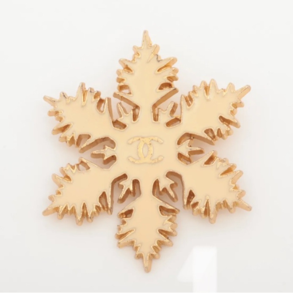 CHANEL Cream and Gold Snowflake Hair Accessory